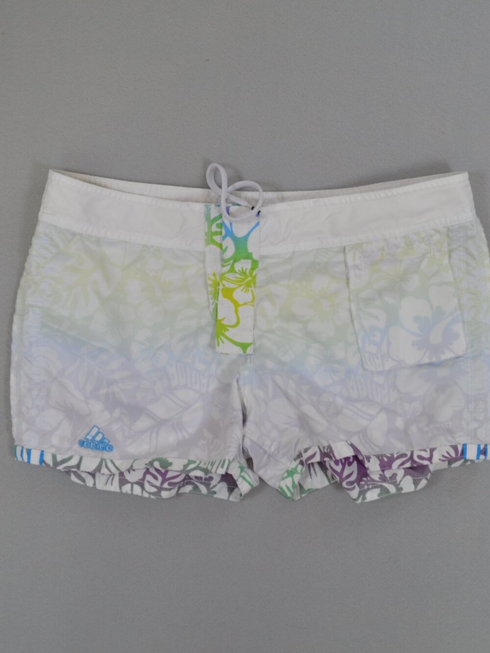 ๐ Adidas Rainbow Floral Board Shorts Swim Trunks Beach Pool S 8/9 - Picture 9 of 14